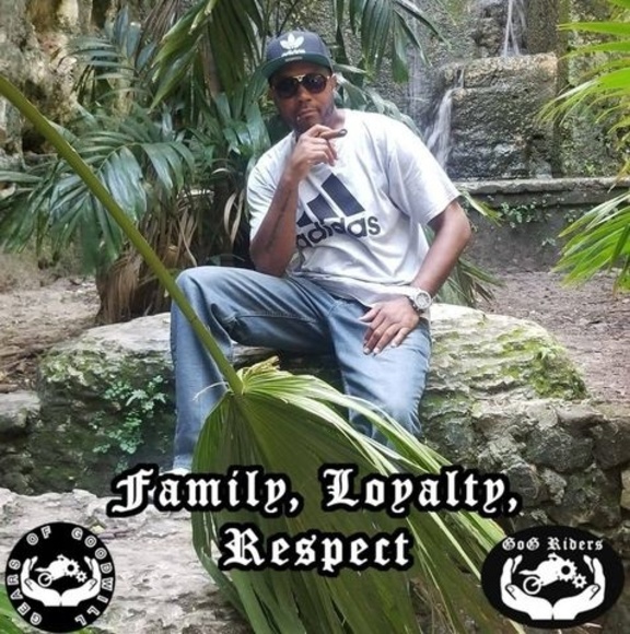 Meet your Posher, Dennis - Picture 1 of 1